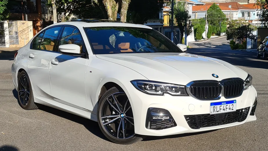 BMW 320i